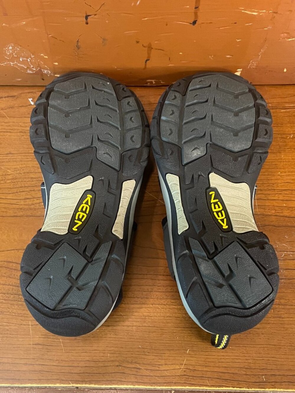KEEN Men’s Size 12 Navy Blue Newport H2 Waterproof Sandals Water Shoes - Picture 4 of 8
